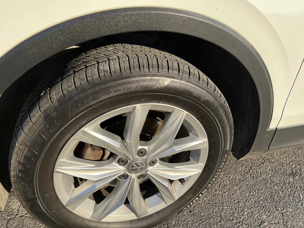 Volkswagen Tiguan Allspace Foto #12