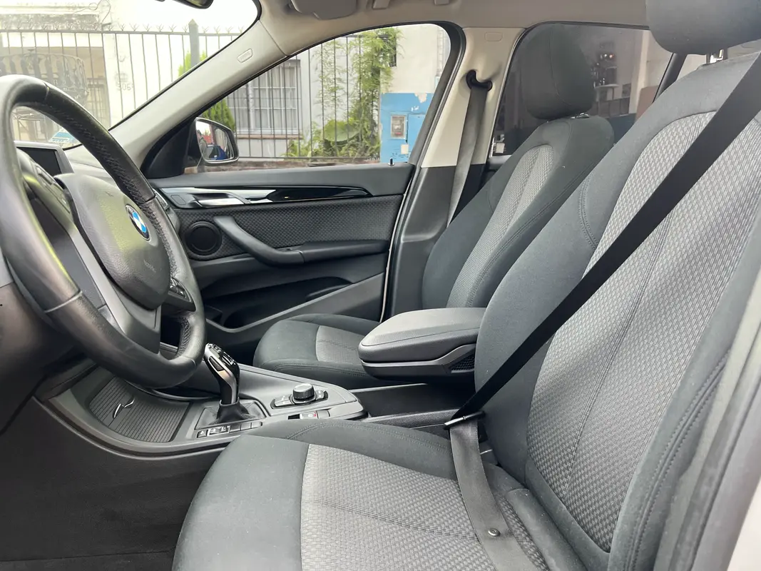 BMW X1 Foto #8