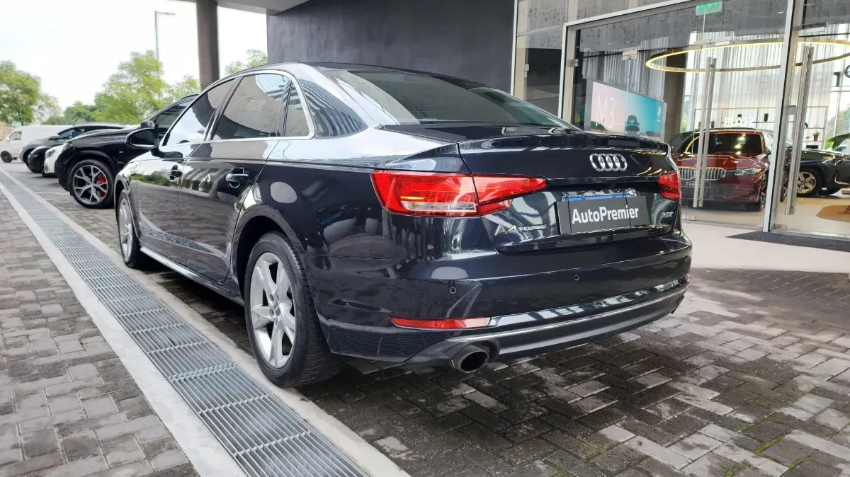 Audi A4 Foto #7