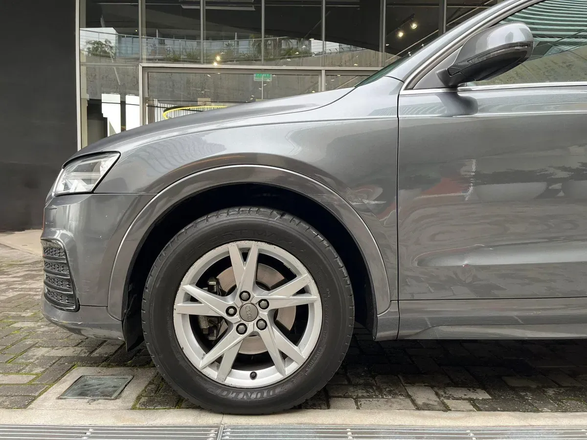 Audi Q3 Foto #7