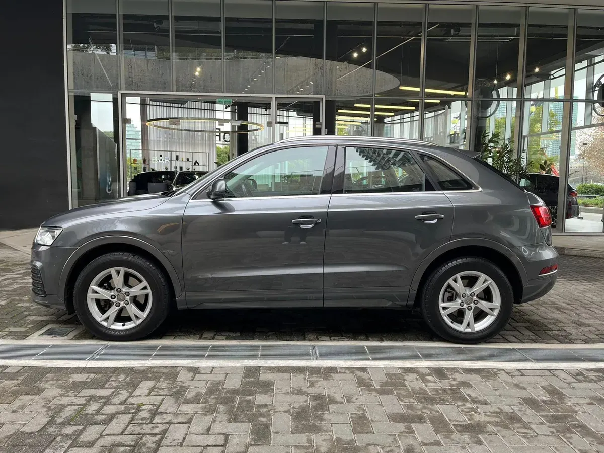 Audi Q3 Foto #8