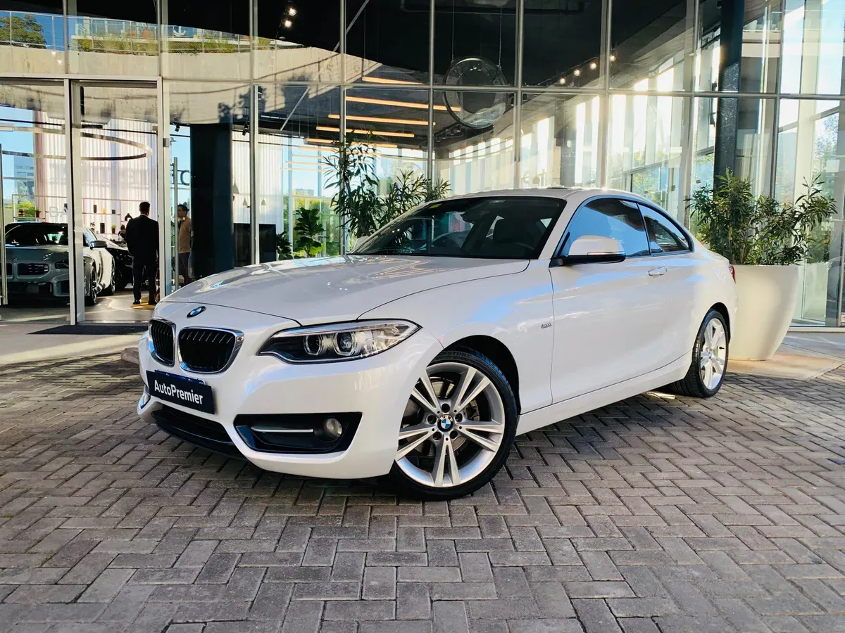 BMW Serie 2 Foto #4