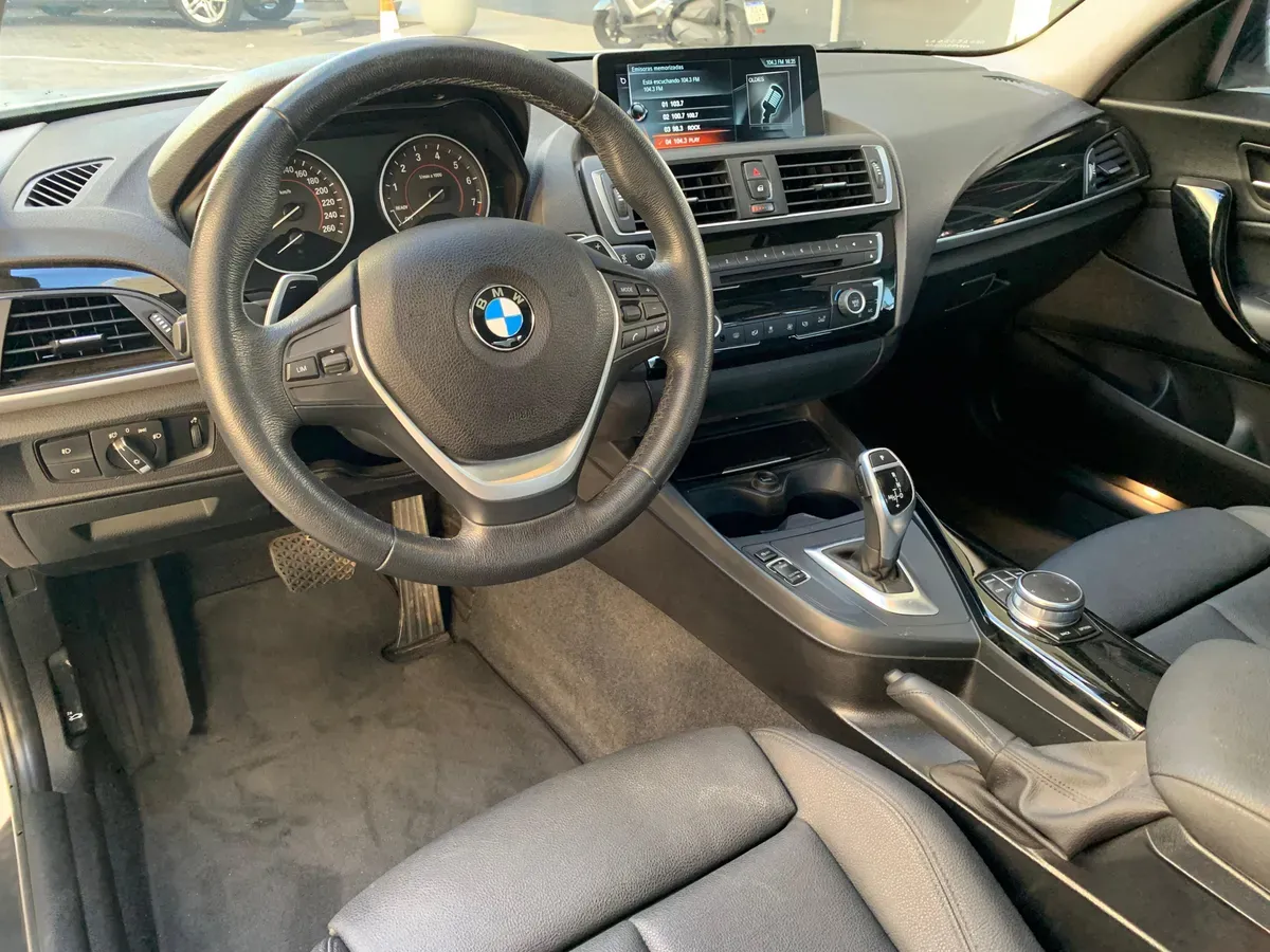 BMW Serie 2 Foto #12