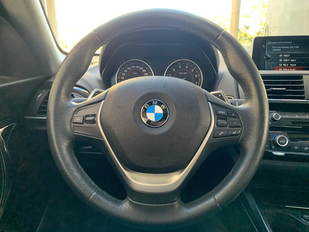 BMW Serie 2 Foto #13