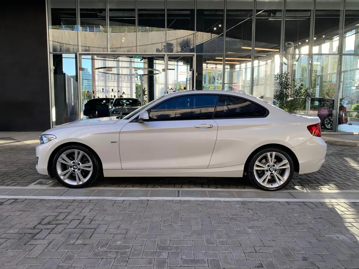 BMW Serie 2 Foto #6