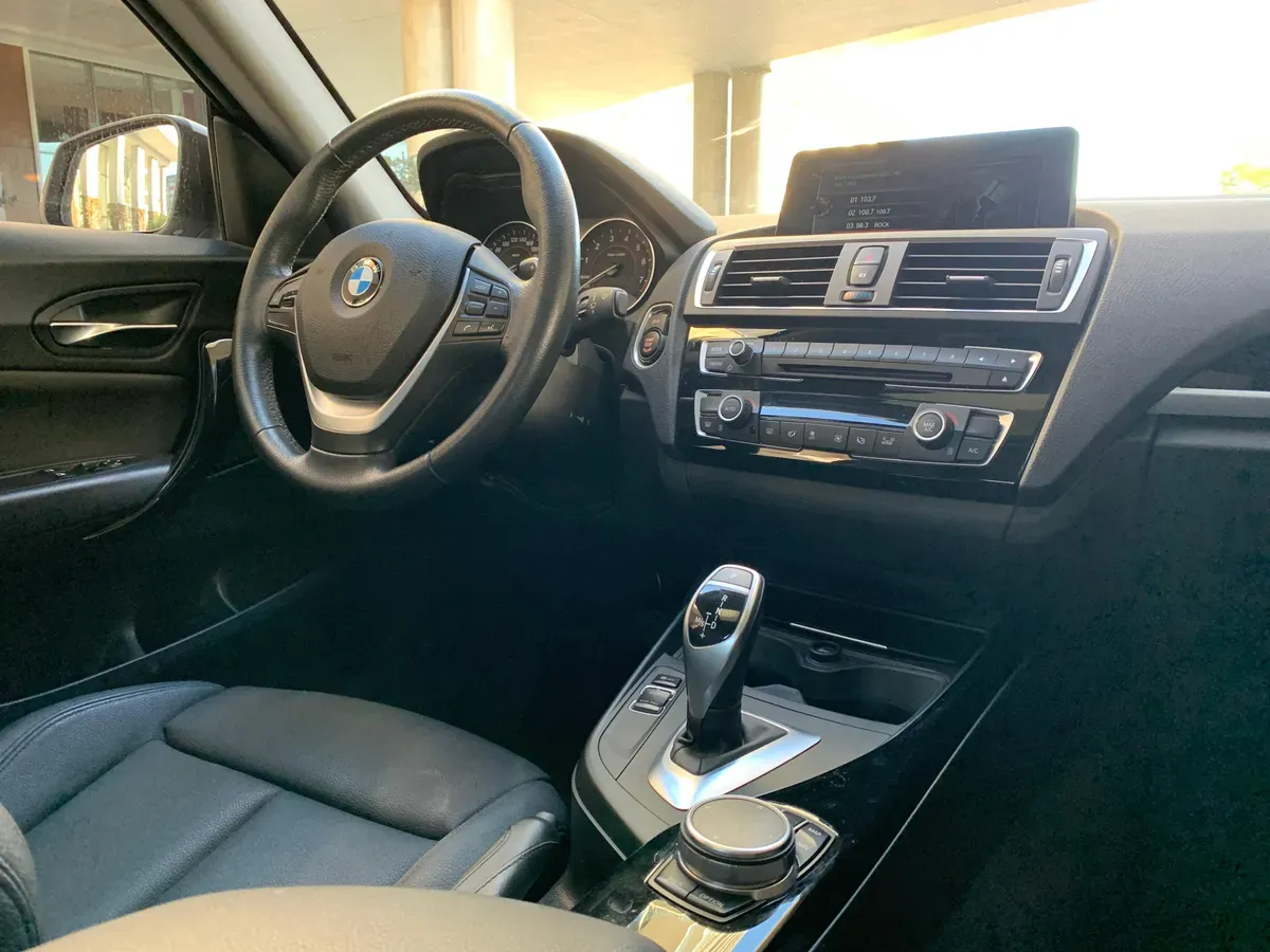 BMW Serie 2 Foto #17