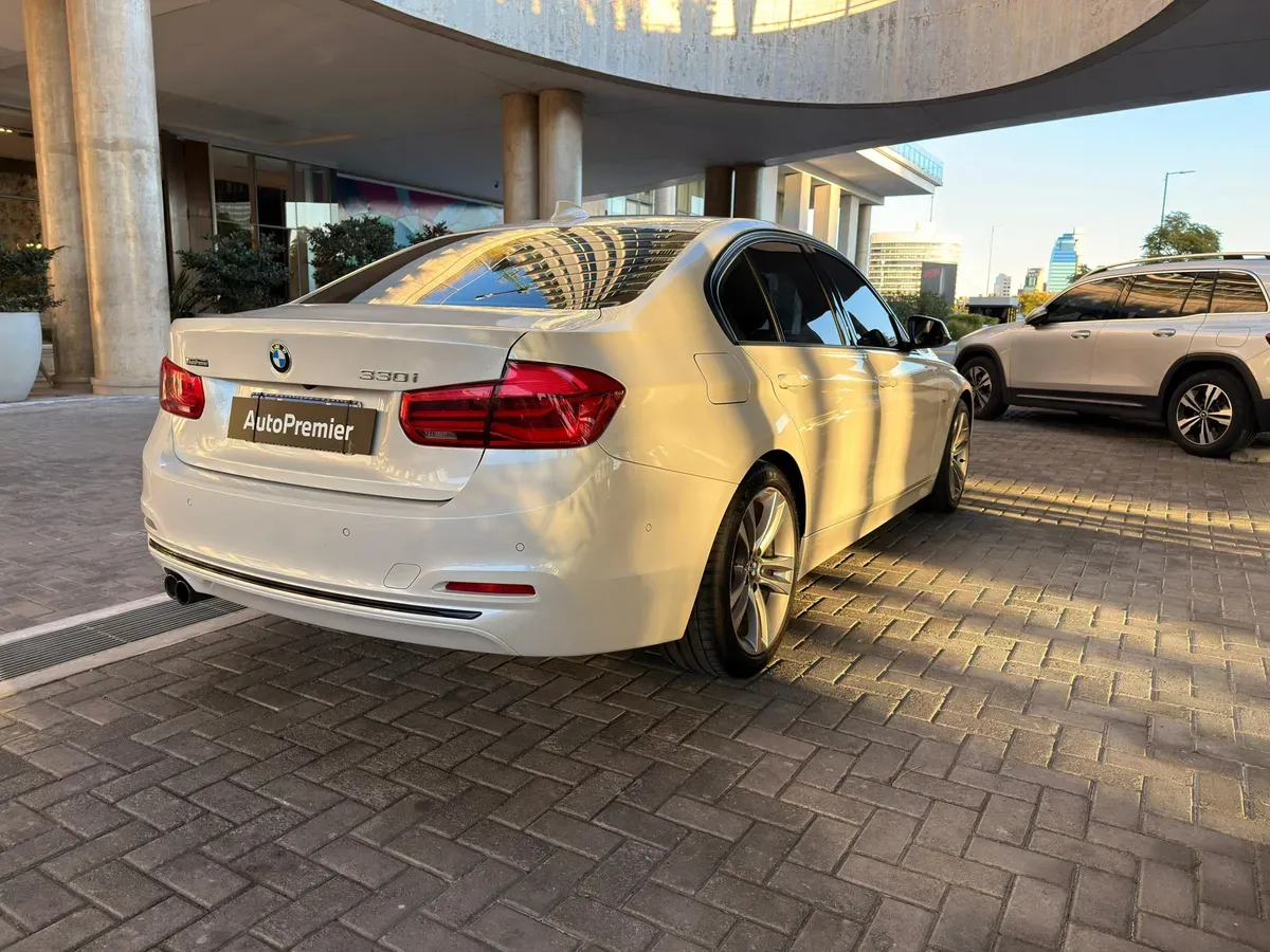 BMW Serie 3 Foto #8