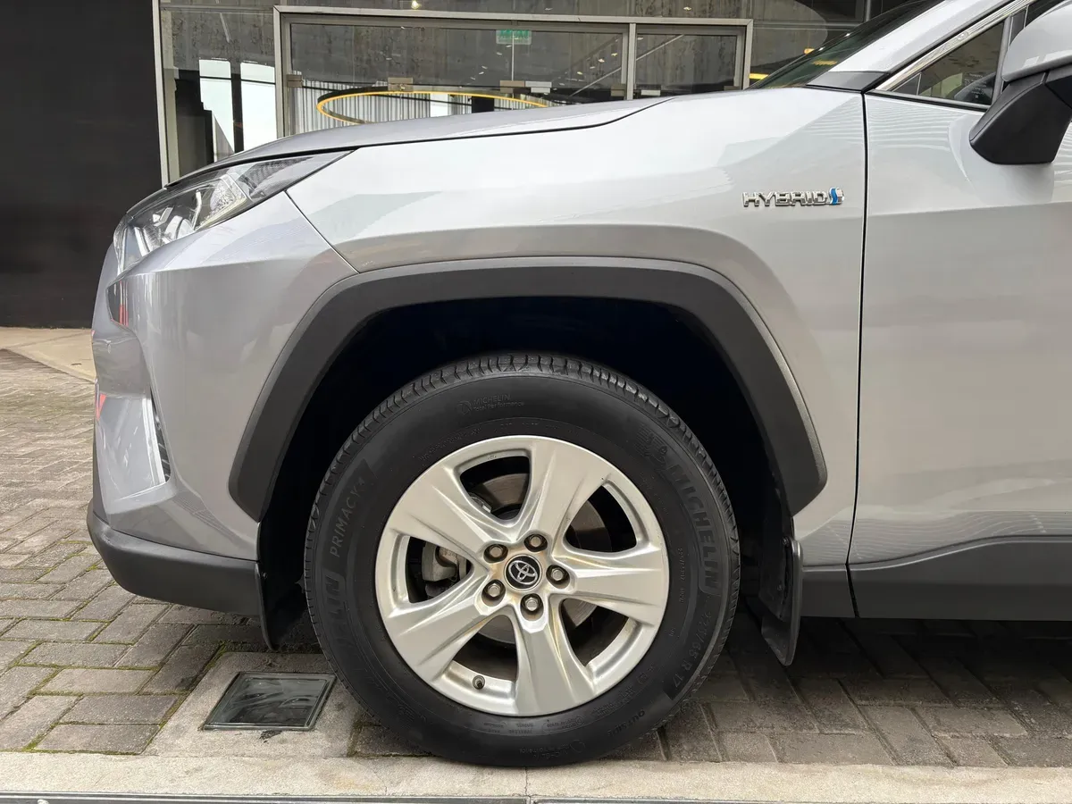 Toyota RAV4 Foto #9
