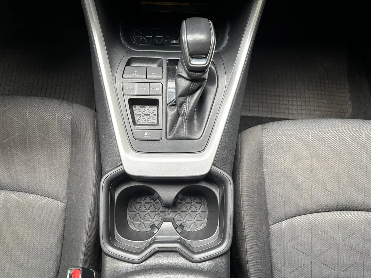 Toyota RAV4 Foto #11