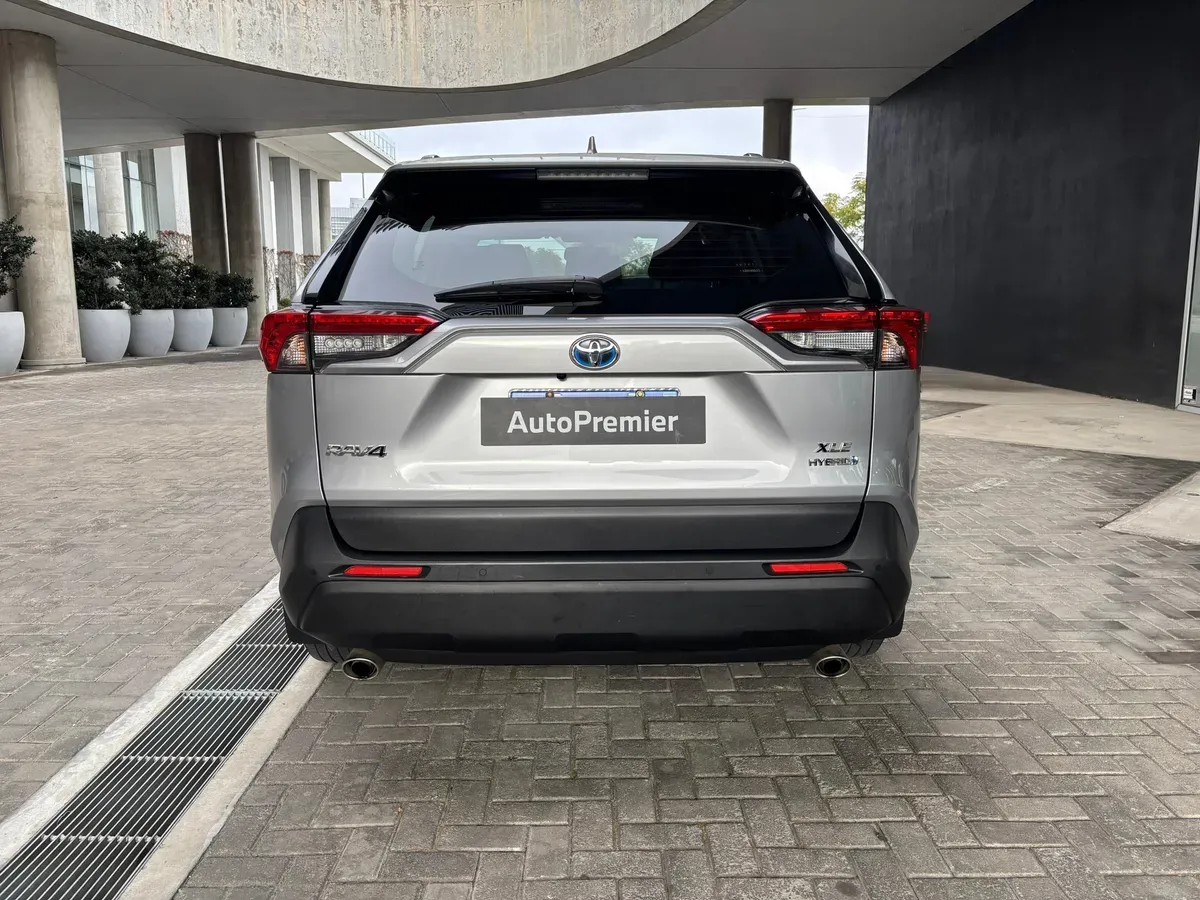 Toyota RAV4 Foto #5