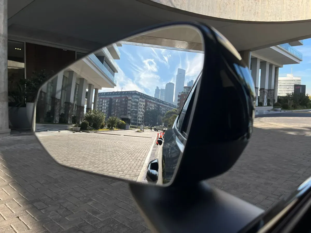 Volvo Ex 30 Foto #17
