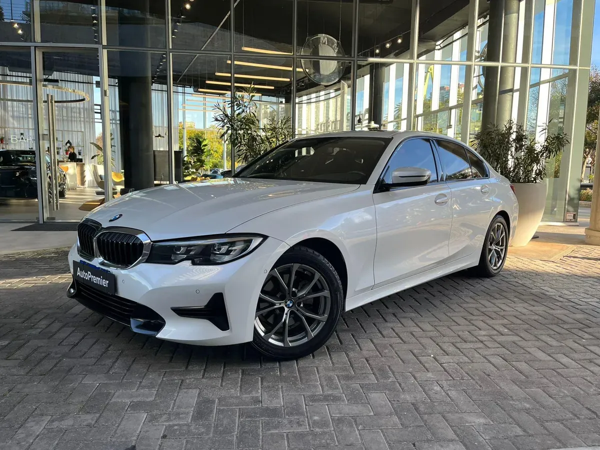 BMW Serie 3 Foto #4