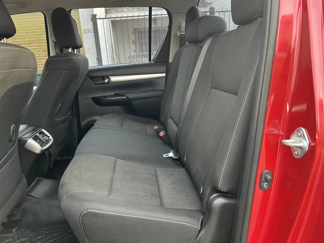 Toyota Hilux Foto #7
