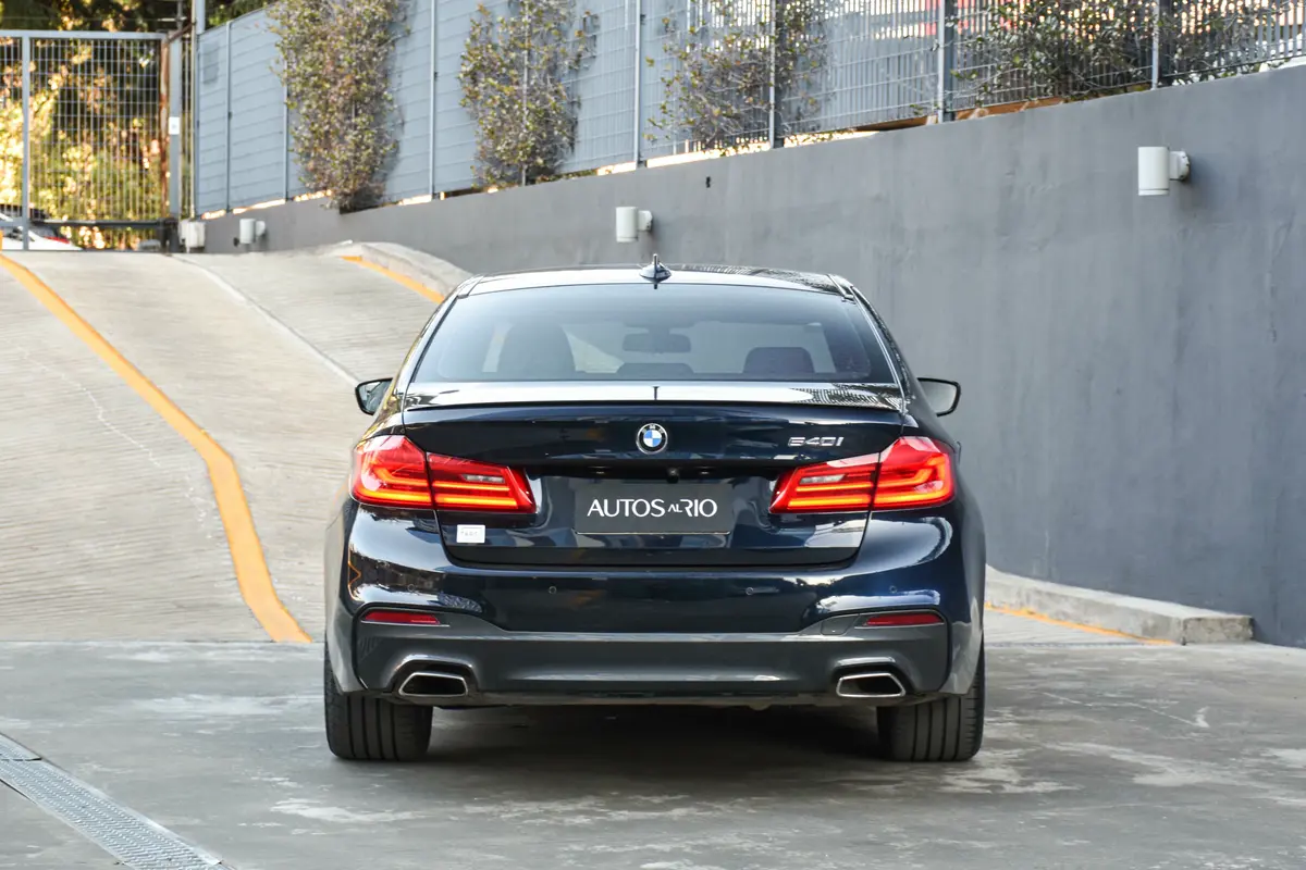 Mira esta publicación de BMW Serie 5