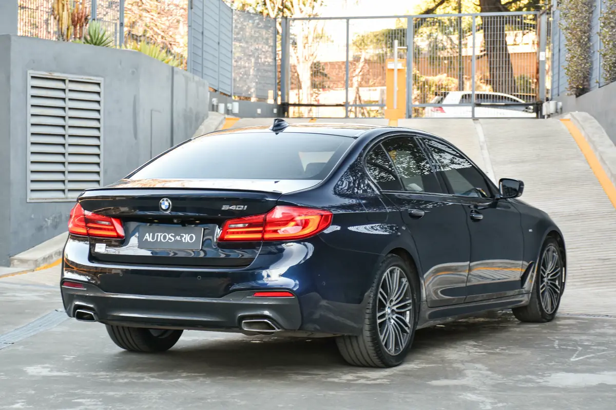 Mira esta publicación de BMW Serie 5