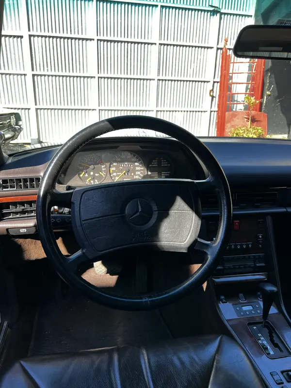 Mira esta publicación de Mercedes Benz 300