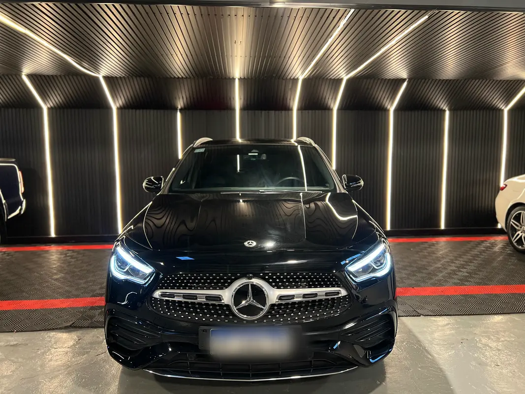 Mercedes Benz GLA Foto #2