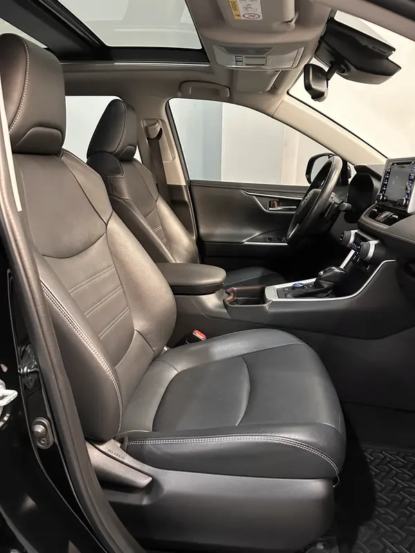 Toyota RAV4 Foto #26