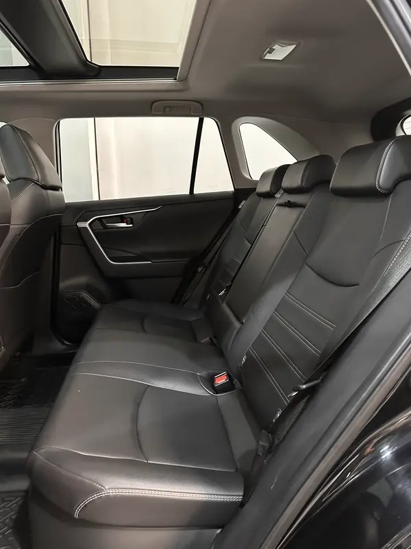 Toyota RAV4 Foto #13