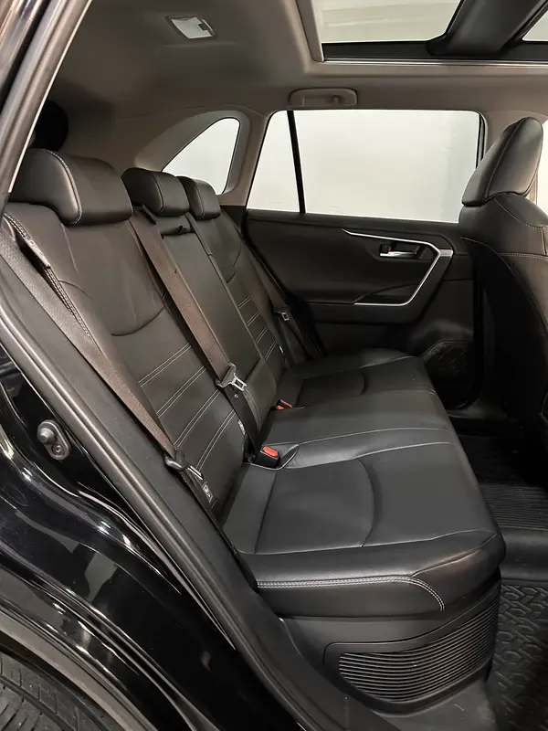 Toyota RAV4 Foto #27