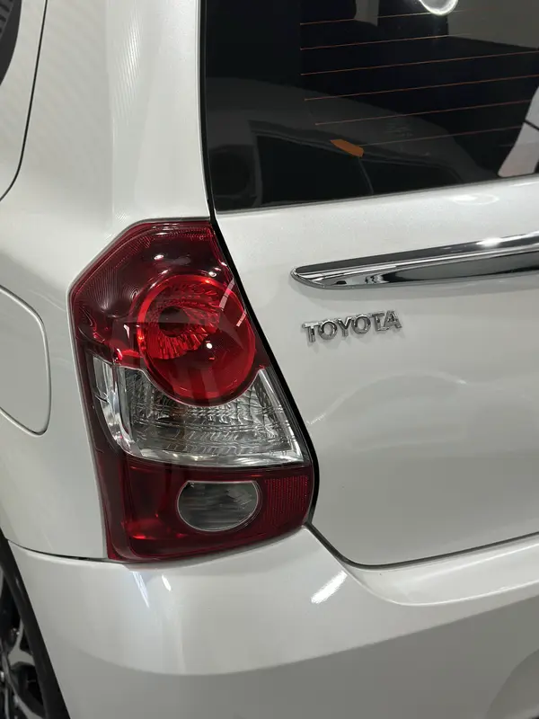 Toyota Etios Foto #24