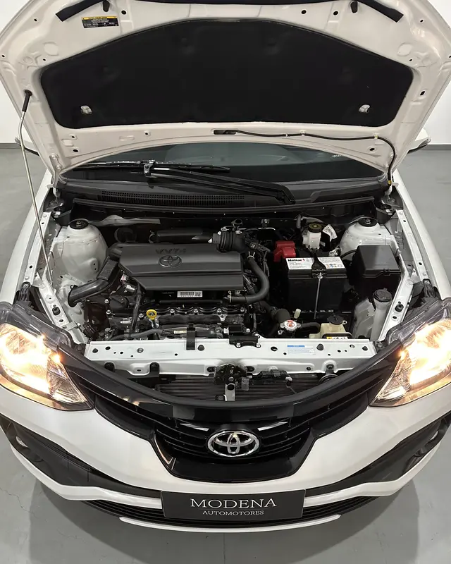 Toyota Etios Foto #11