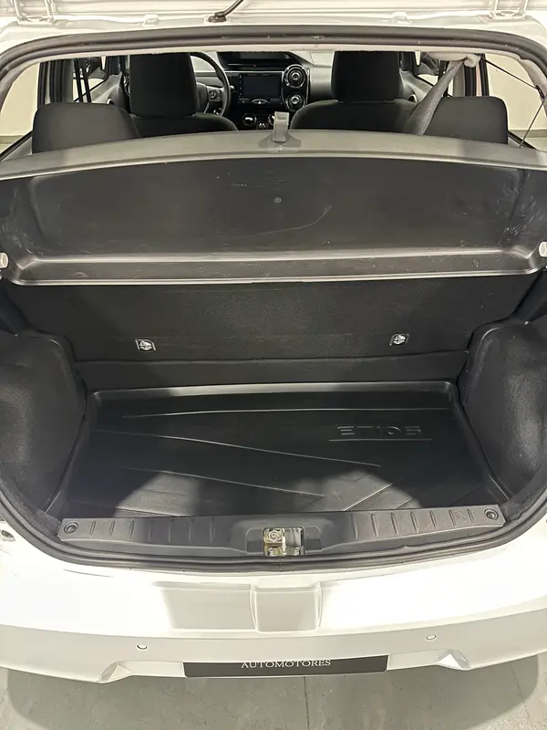 Toyota Etios Foto #27