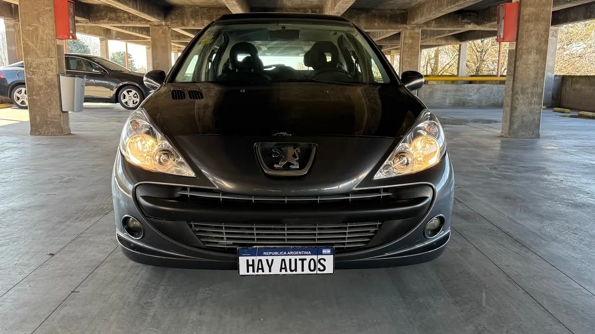 Mira esta publicación de Peugeot 207 Compact