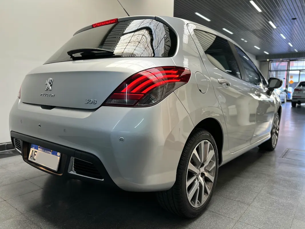 Mira esta publicación de Peugeot 308
