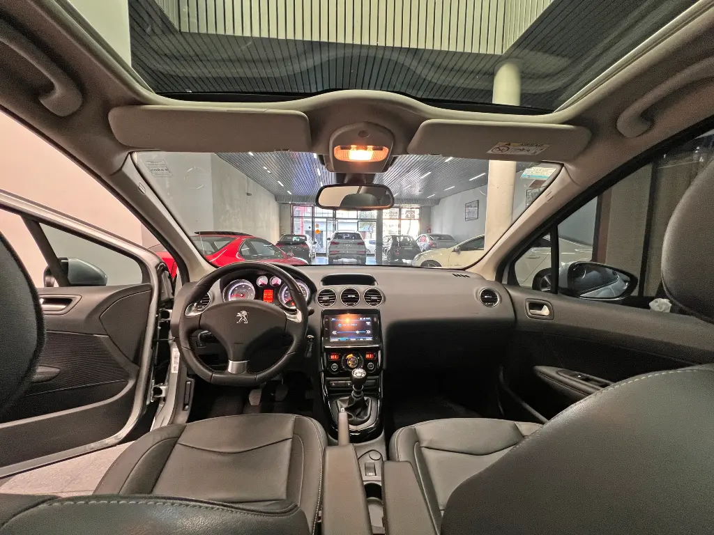Mira esta publicación de Peugeot 308