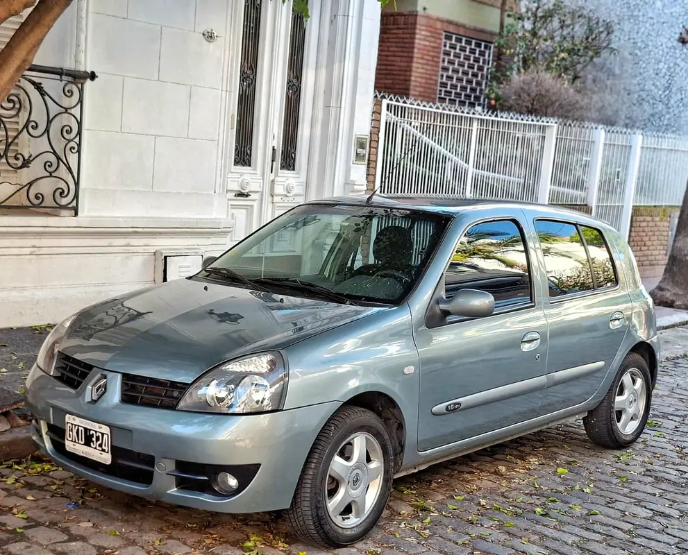 Mira esta publicación de Renault Clio