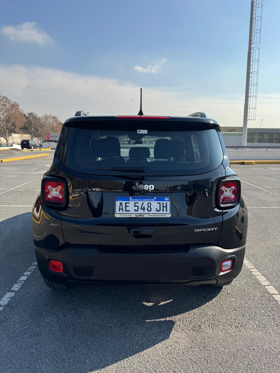 Mirá esta publicación de Jeep Renegade