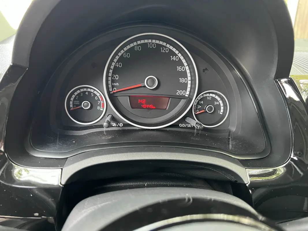 Volkswagen UP Foto #7