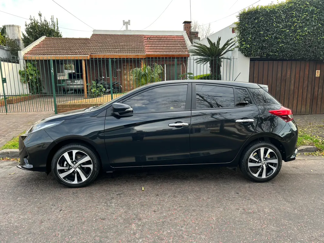 Toyota Yaris Foto #6