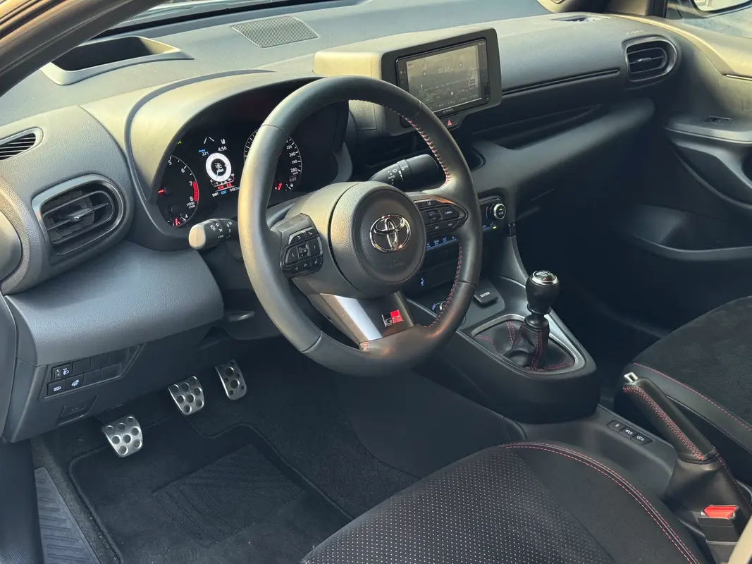Toyota Yaris Foto #15