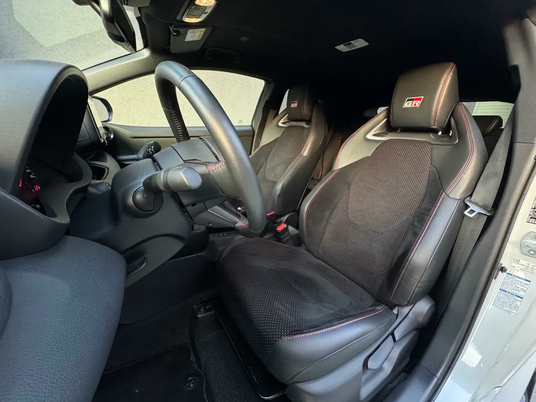 Toyota Yaris Foto #16
