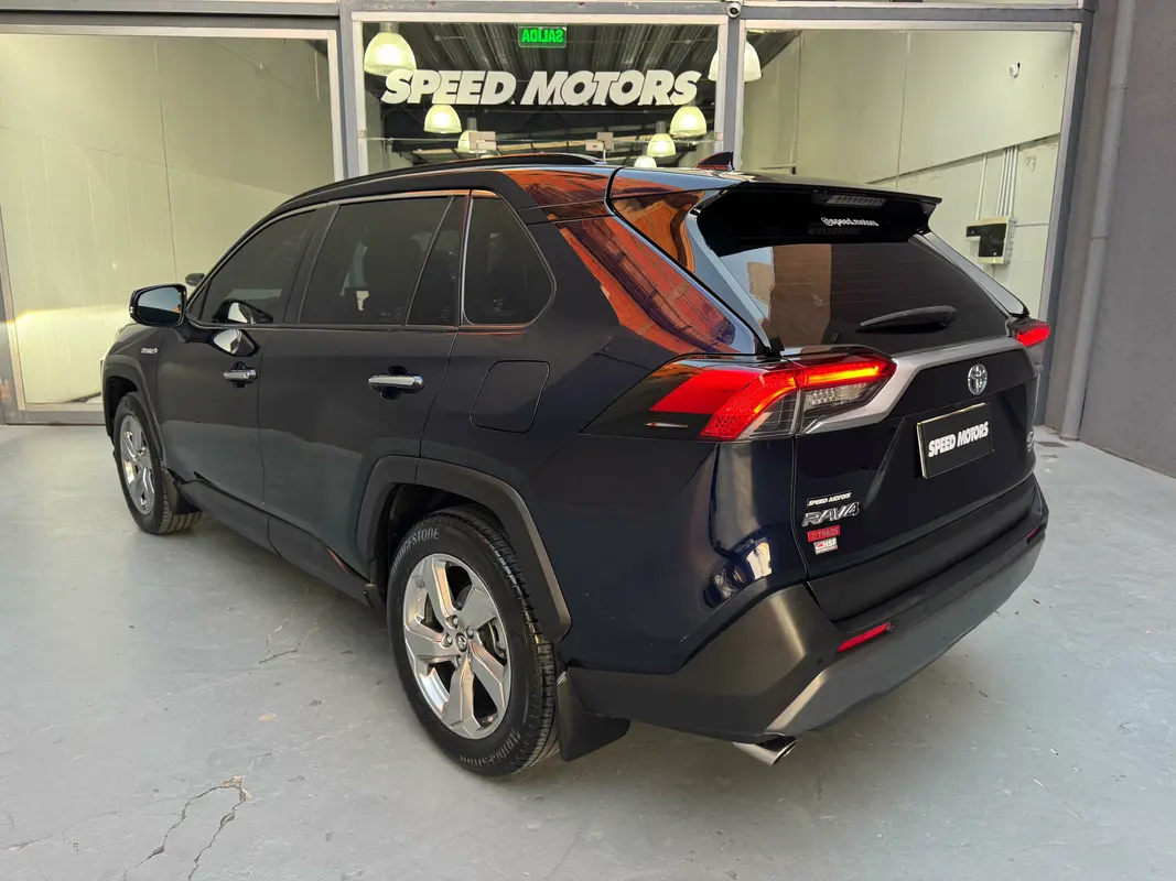 Toyota RAV4 Foto #5
