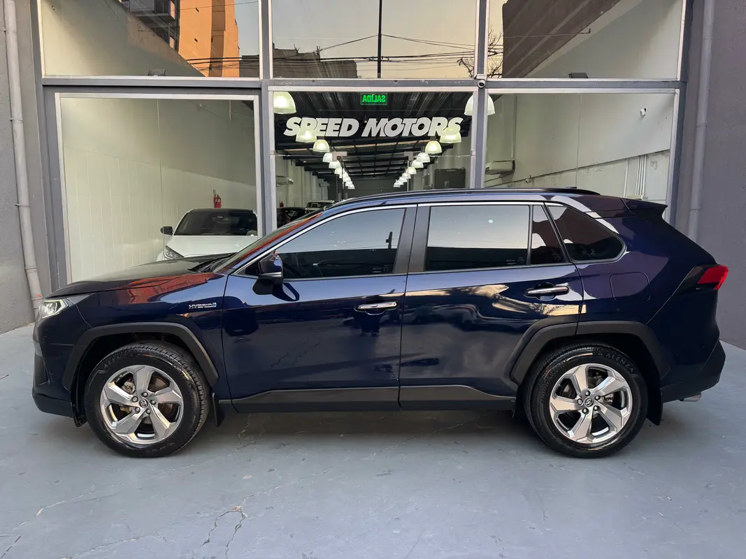 Toyota RAV4 Foto #4