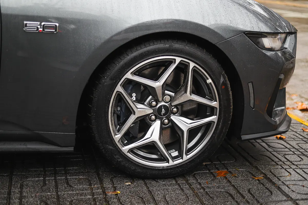 Ford Mustang Foto #10