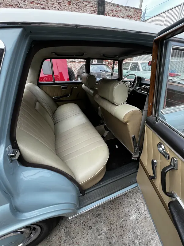 Mirá esta publicación de Mercedes Benz 220
