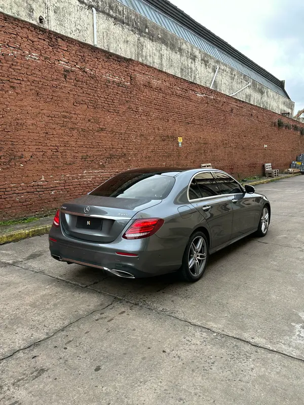 Mercedes Benz Clase E Foto #6