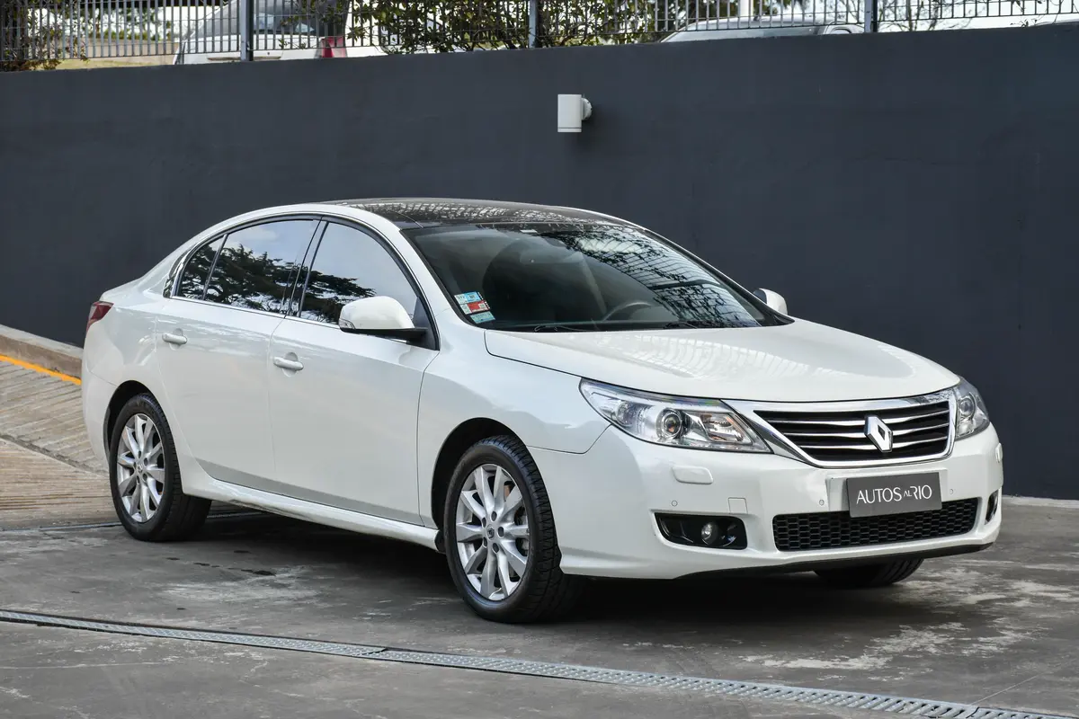 Renault Latitude Foto #2