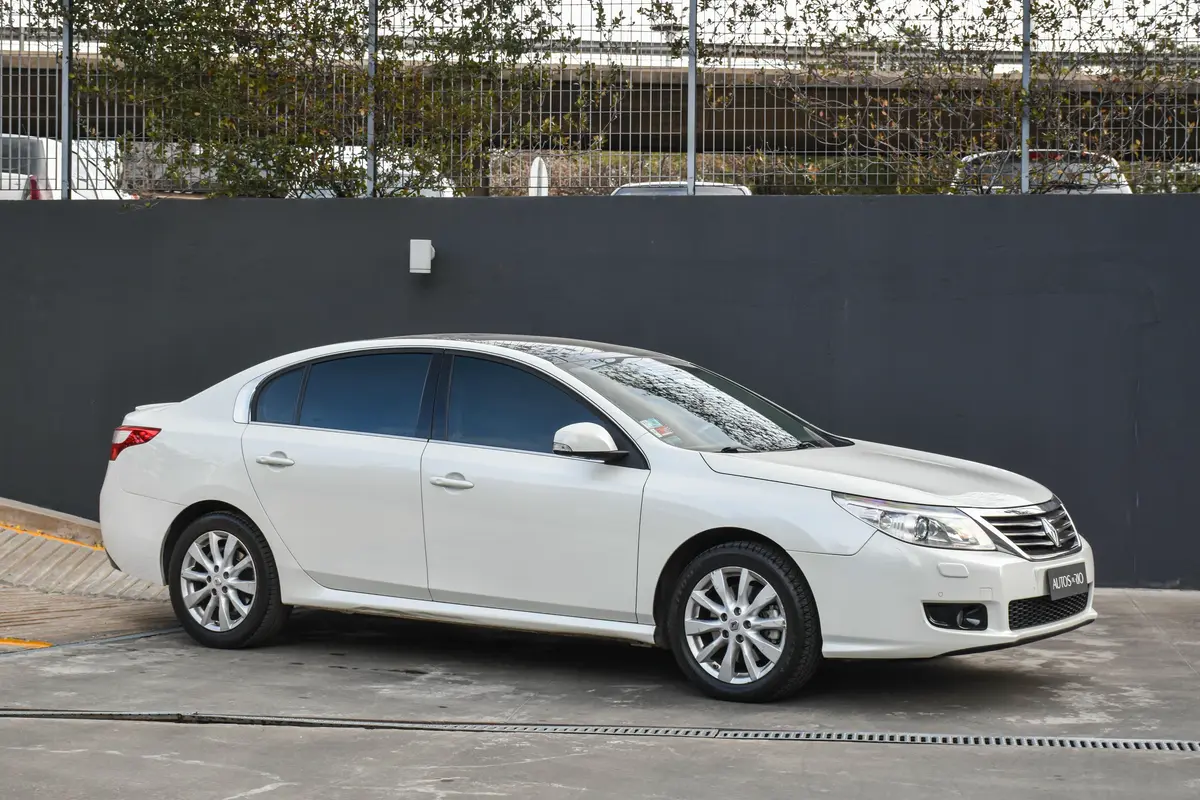 Renault Latitude Foto #3