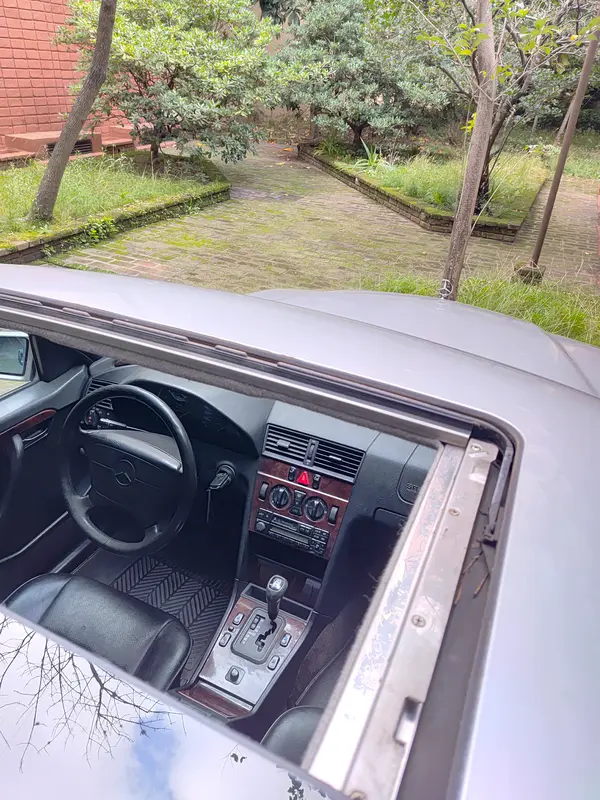 Mira esta publicación de Mercedes Benz Clase C