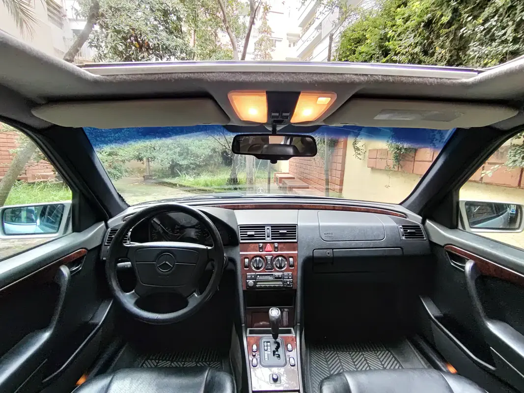 Mira esta publicación de Mercedes Benz Clase C