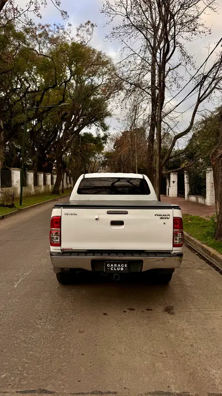 Toyota Hilux Foto #4