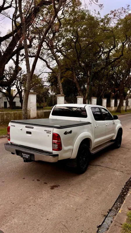 Toyota Hilux Foto #7