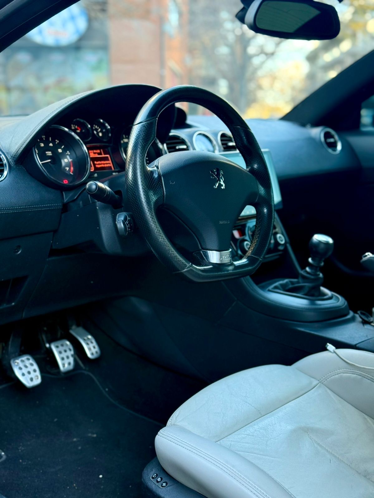 Mira esta publicación de Peugeot RCZ