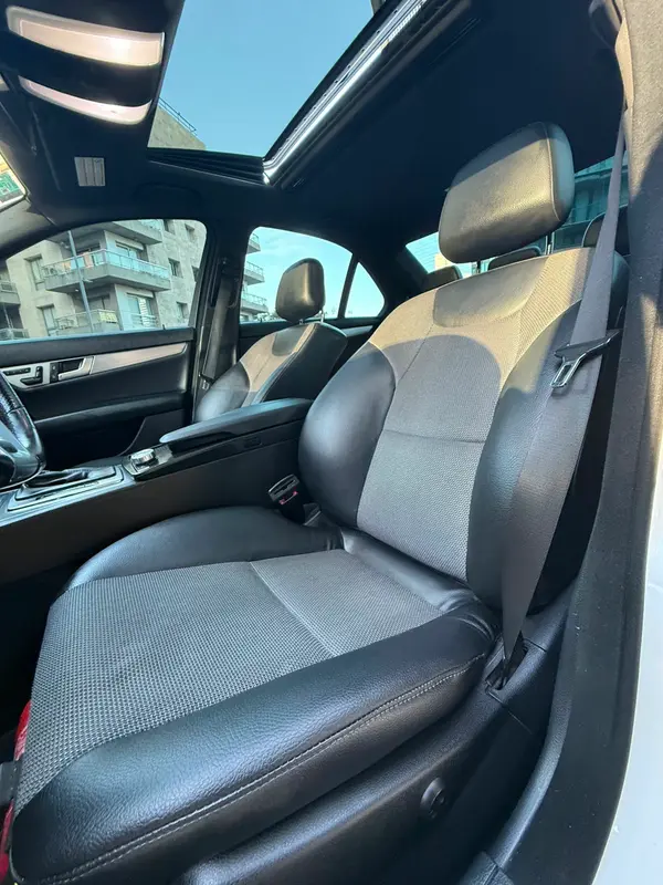 Mira esta publicación de Mercedes Benz Clase C