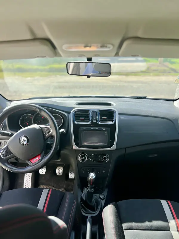 Renault Sandero II Foto #5
